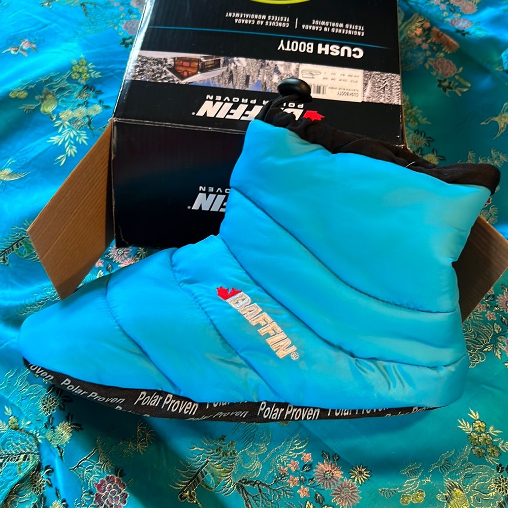 Baffin Cush booty slipper